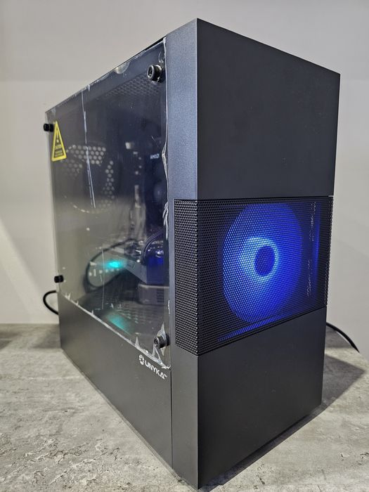 Torre Gamer AMD Ryzen RX 8Gb