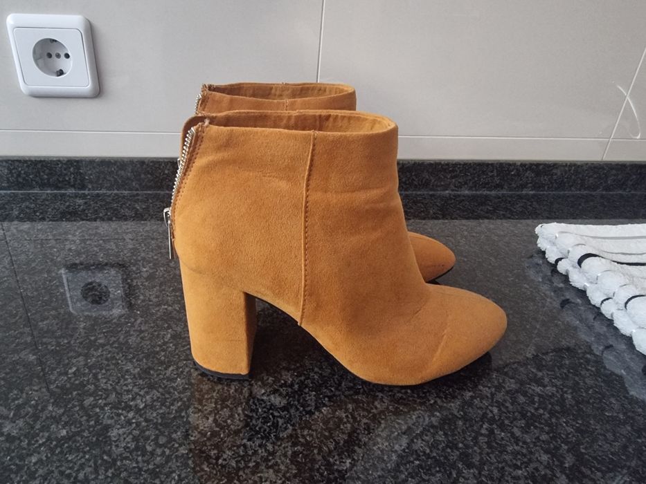 Botins, côr camel 38