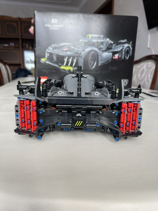 Lego Technic PEUGEOT 9x8 (42156)