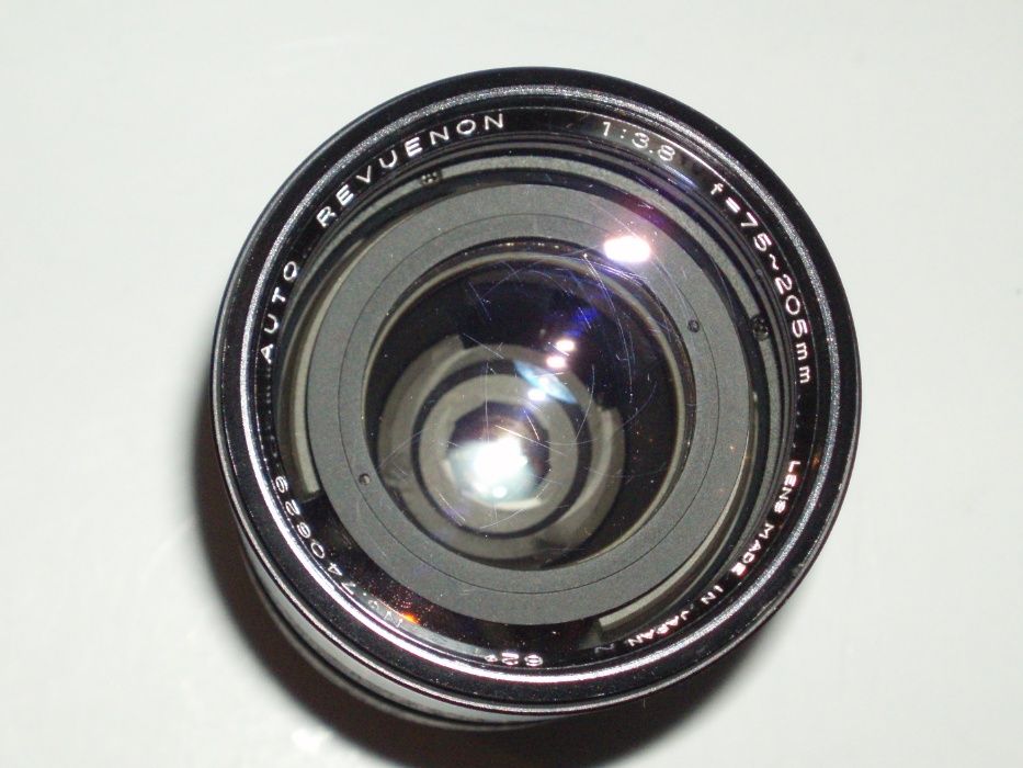 zum Nikon 80-200; Minolta 4.5/80-200; Tamron 3.8/80-200; Revenon 3,8