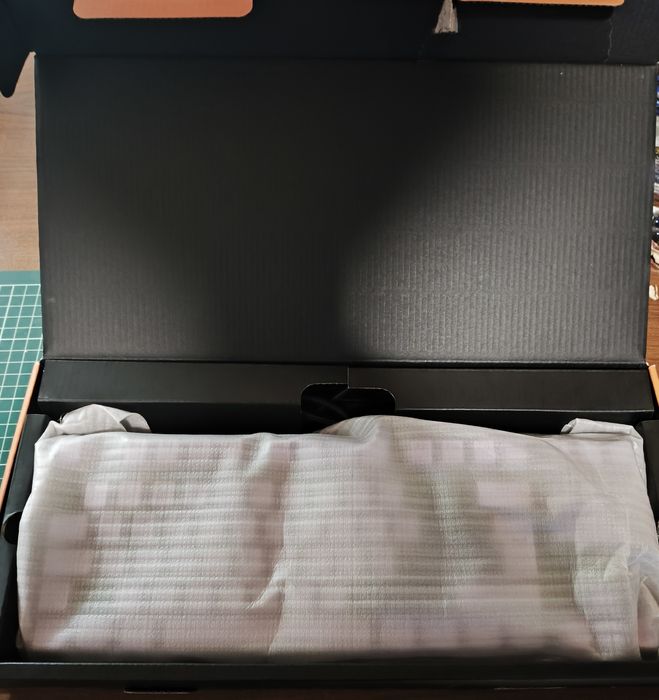 Teclado Mecânico da Krom + Keycaps e Tapetes