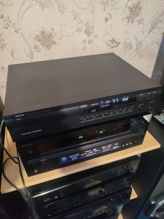 Сиди проигрыватель harman kardon HD7500.