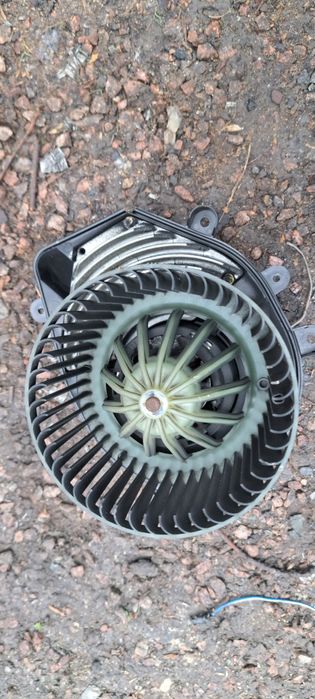 Моторчик пічки блок пічки шкода суперб пассат Skoda superb passat