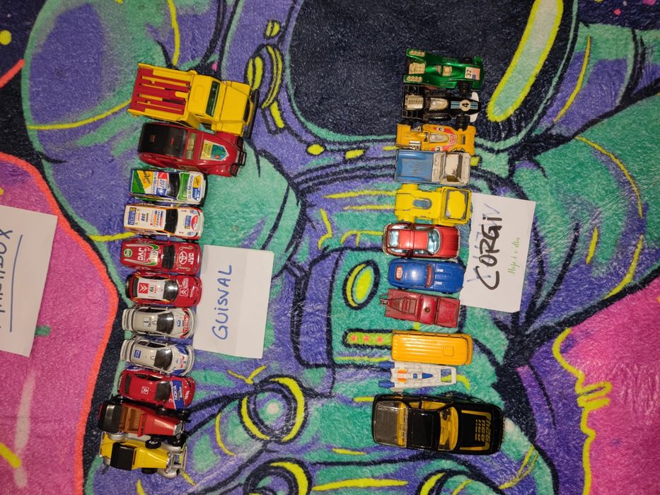 Coleção de Carros miniatura - vendo tudo