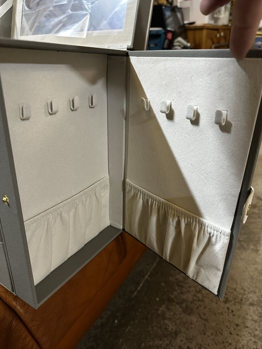 Скринька для прикрас KAMIER Великий настільний органайзер