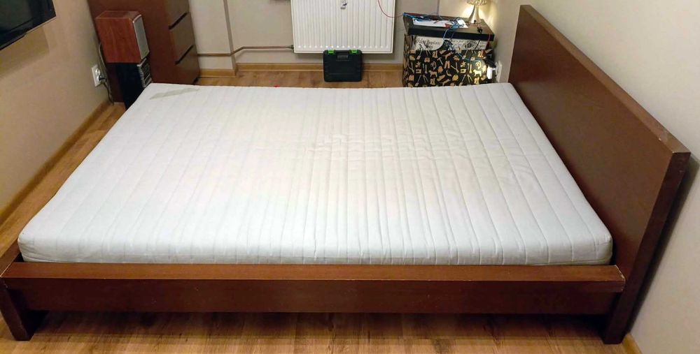 ŁÓŻKO  IKEA MALM ciemny brąz 140x200 bez materaca