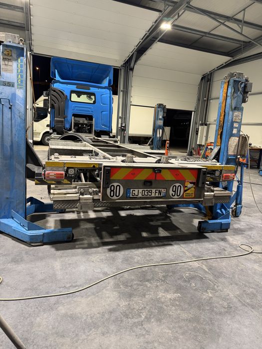 Estrutura porta contentores BDF