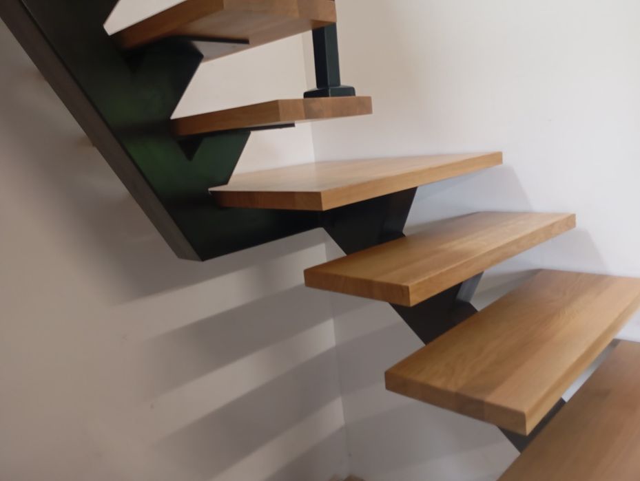 Balustrady nierdzewne szklane schody bramy