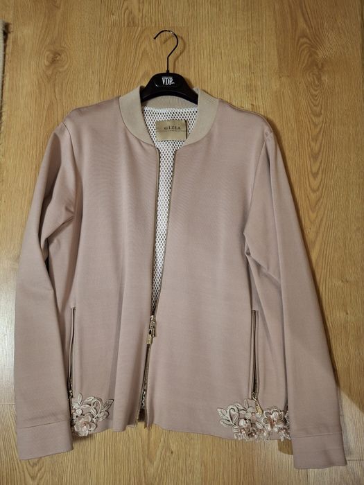 Разпродажа костюмов Гизия!