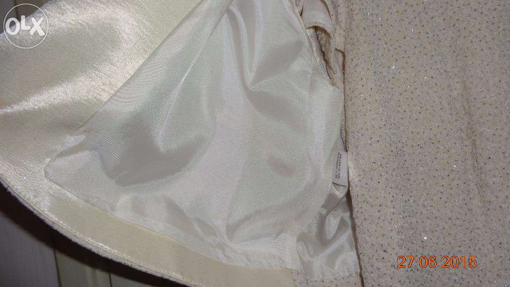 Elegancka sukienka kremowa roz.42 / 44