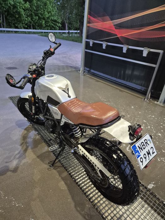 Zipp scrambler 125