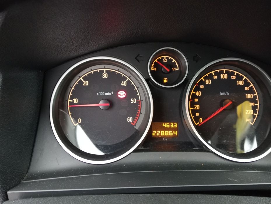 Продам Опелька 1.7 дизель