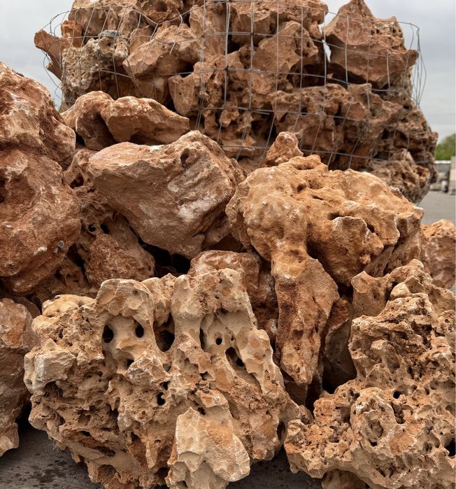 Камінь природній валун помаранчевий з Греції великий вибір