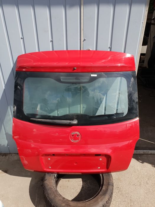 Klapa bagażnika Fiat 500
