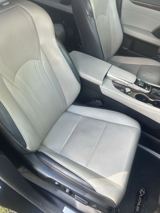Lexus Rx350.
