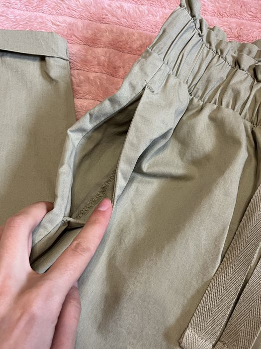 Штани в чудовому стані, оливковий колір, розмір 34