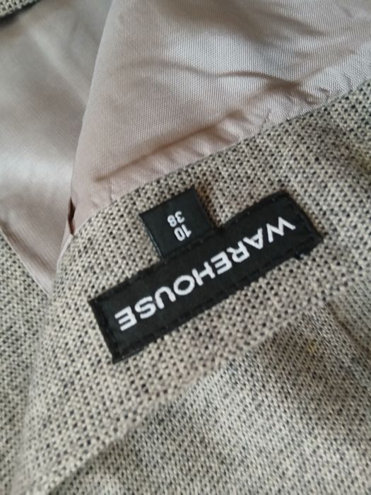 Szara spódnica Warehouse 40  z 52% wełny
