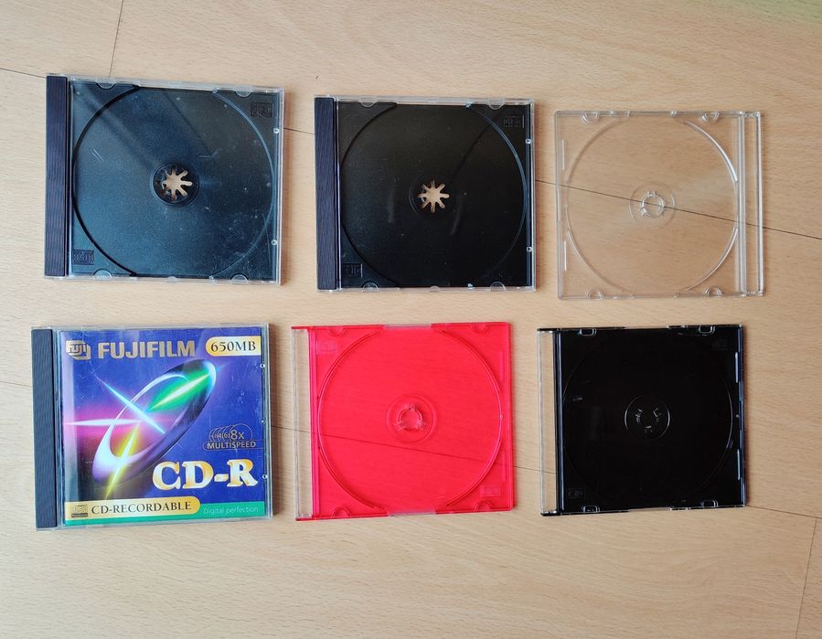 DVDs virgens + caixa e Caixas CD/DVD vazias