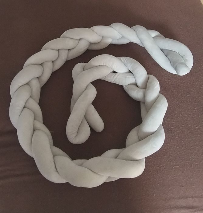 Warkocz do łóżeczka