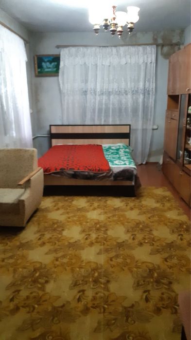 Великий будинок в центі Кушугума