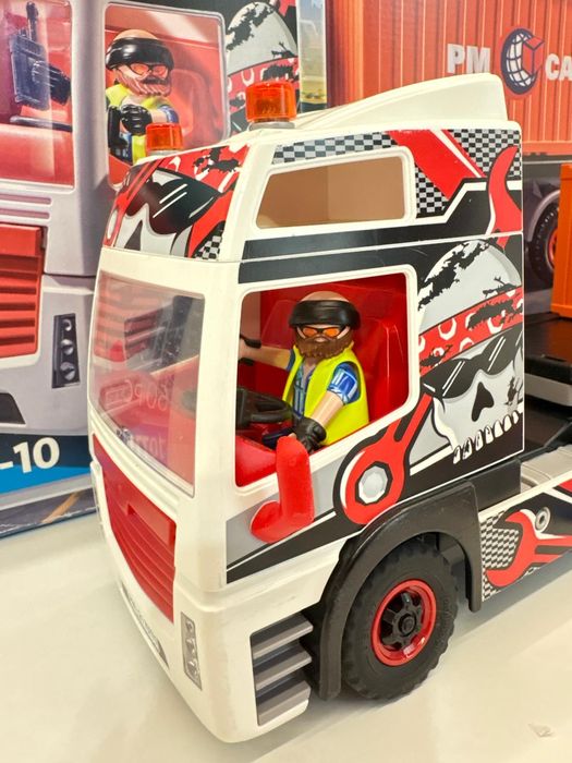 Playmobil Samochód ciężarowy z przyczepą 70771