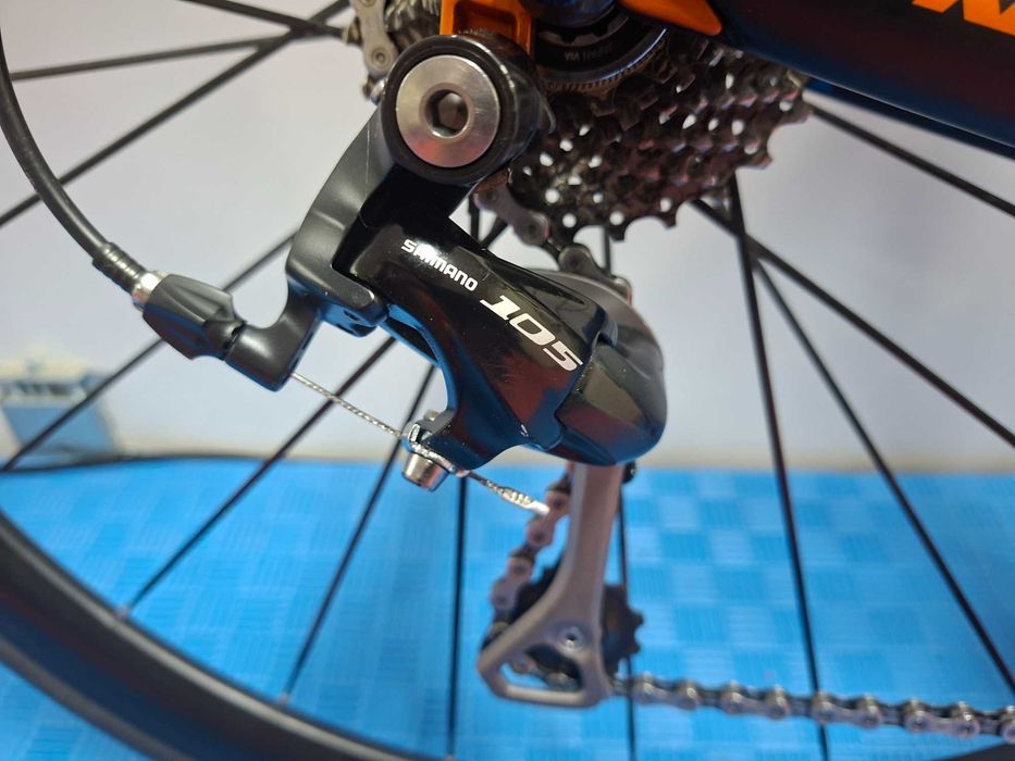 KTM Revelator 3300 – PERFORMANCE CARBON – Excelente Estado