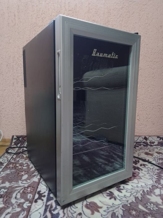 Винна шафа Baumatic BW18 (50 л)