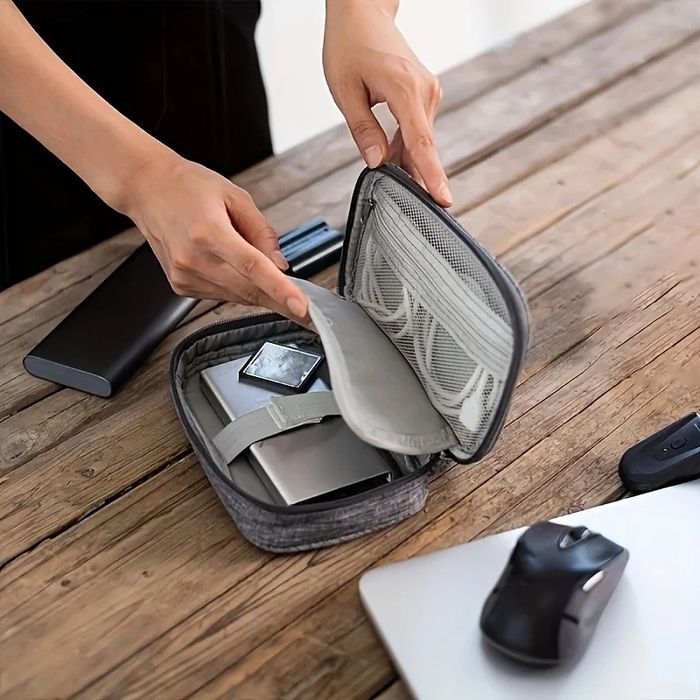 Чохол, тревел кейс, дорожня сумочка для павербанку, органайзер