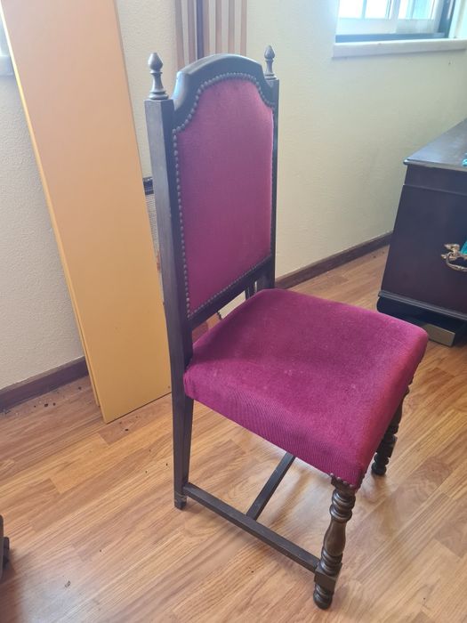 Cadeira única antiga