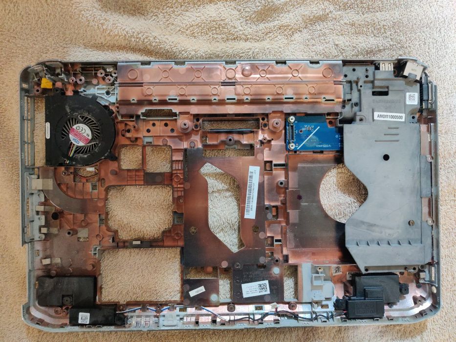 Разборка Dell Latitude E5530 ,HP envy 17, 1000 серия,  тачпад.