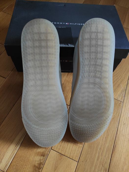 Sneakersy, tenisówki Tommy Hilfiger, nowe, skóra, 40