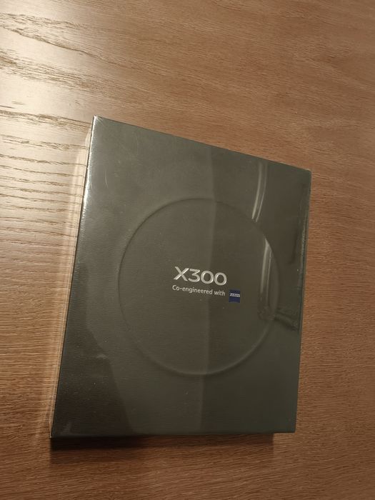 Vivo X300 16/512 GB, nowy, polska dystrybucja z Media Expert