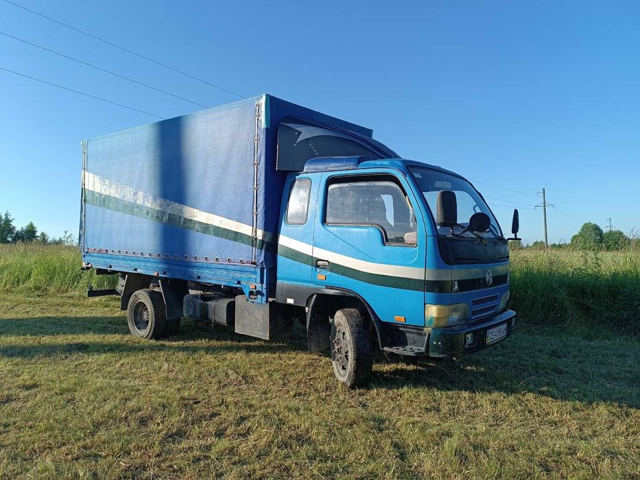 вантажний автомобіль