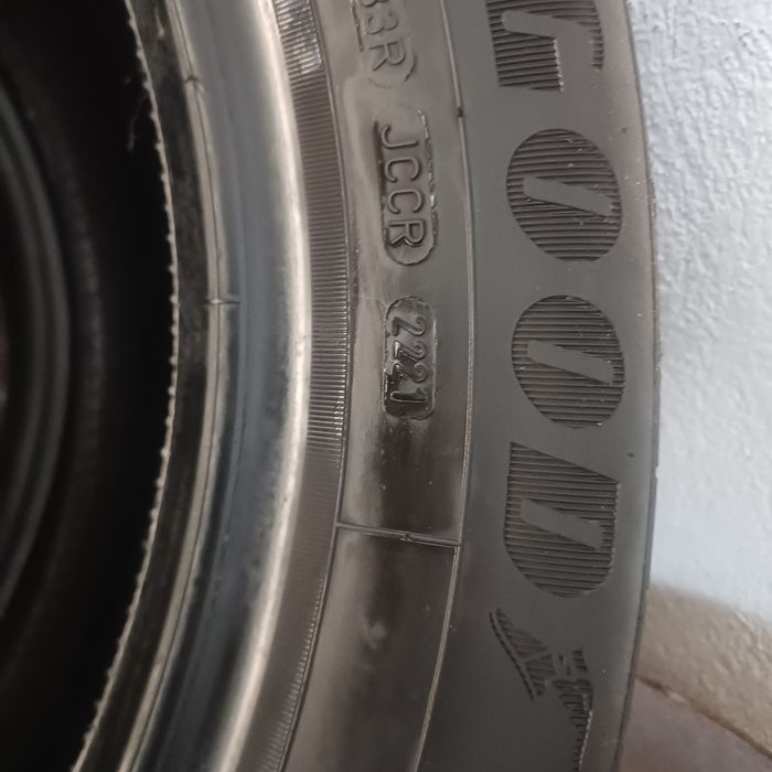 Letnie opony 215/55R17 Goodyear 5mm