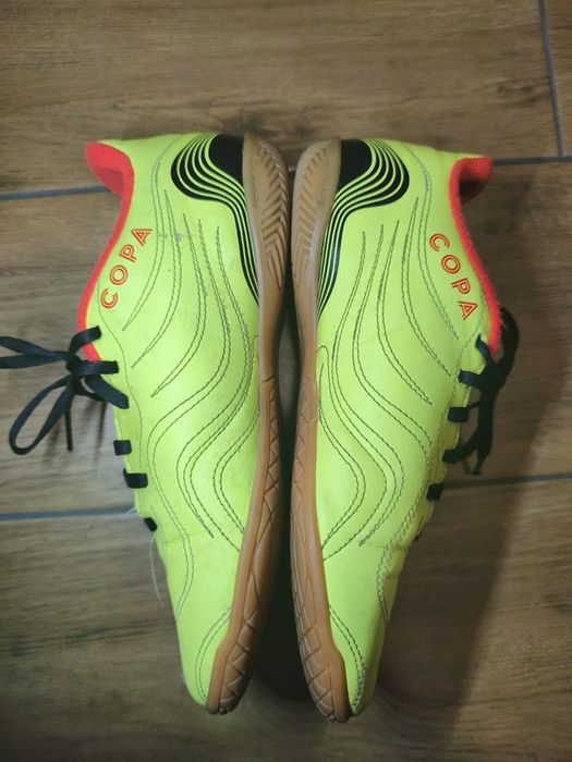 Halówki firmy adidas