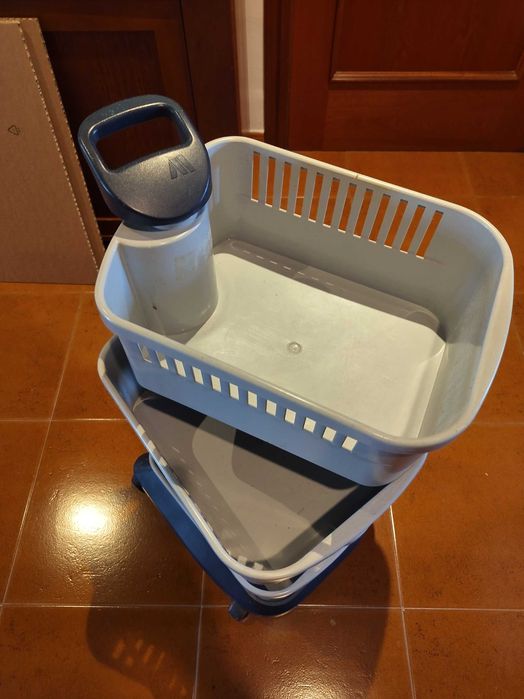 Carrinho de apoio para cozinha com 4 cestos