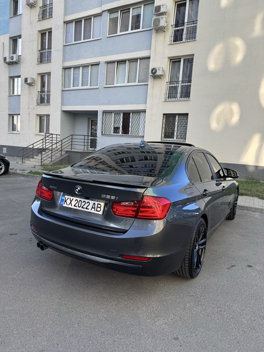 BMW F30 2014 год 2.0 twinturbo