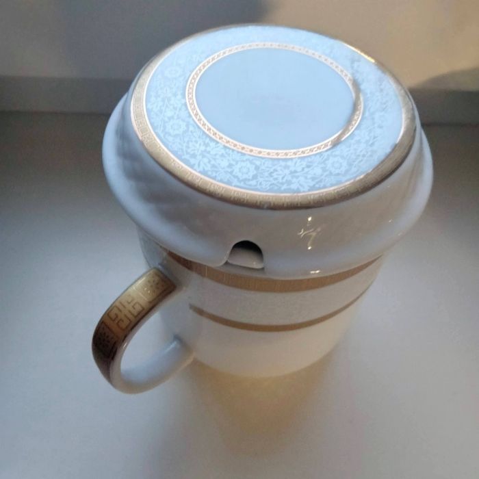 Нова чашка заварник