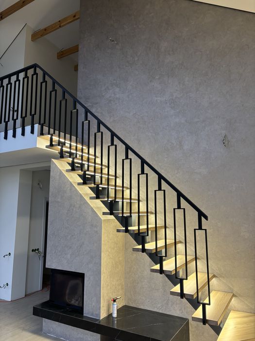 Сходи під ключ на замовлення