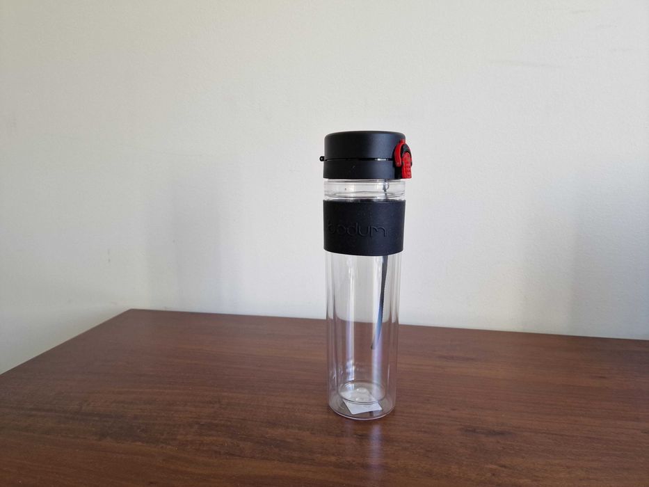 Caneca BODUM isotérmica de parede dupla em plástico TRITAN, 0,45 l