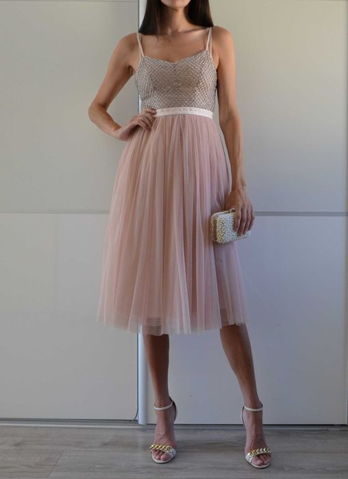 Needle and Thread pudrowa tiulowa sukienka midi koraliki 36 S