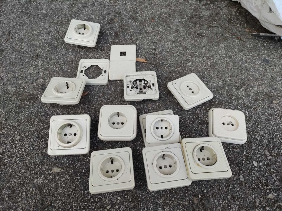 Conjunto tomadas elétricas