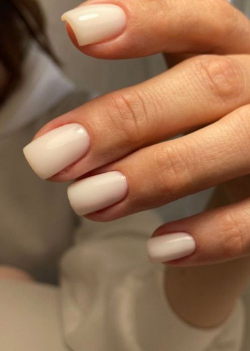 Покриття нігтів гелем+ гель лак ,стаж в медицині 10 років маю