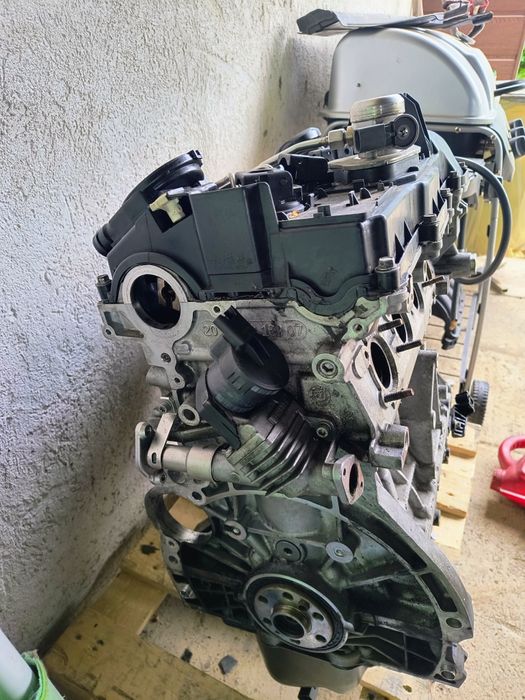 Sprzedam Sprawną głowica z osprzętem do BMW E90 n43