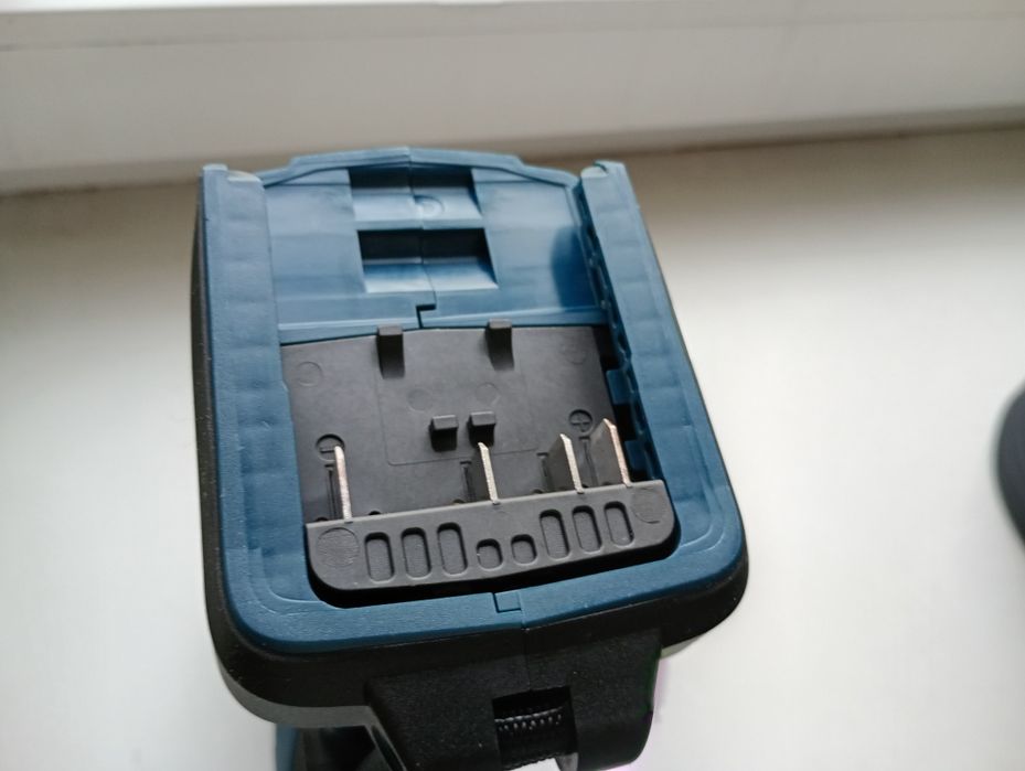 Импакт винтоверт Bosch GDR 18V- 215