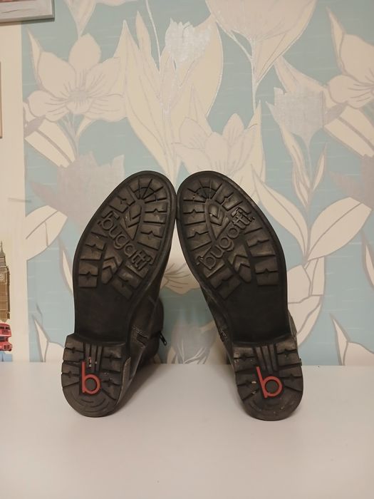 Шкіряні черевики Bugatti 44 розмір