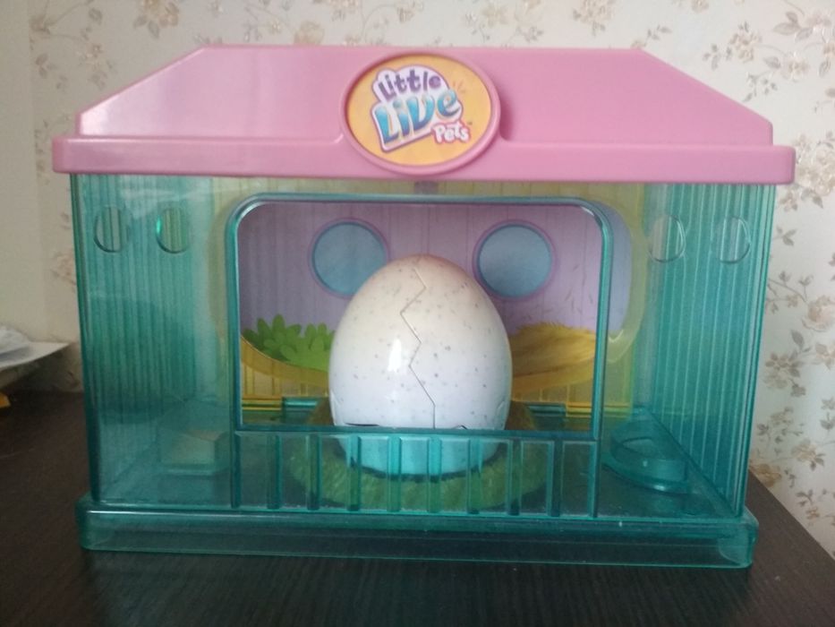 Интерактивный цыпленок в инкубаторе, Little live pets