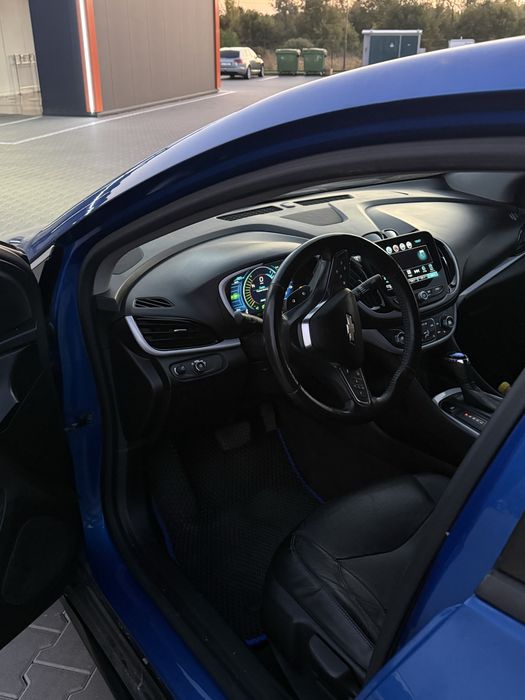 Chevrolet volt 2