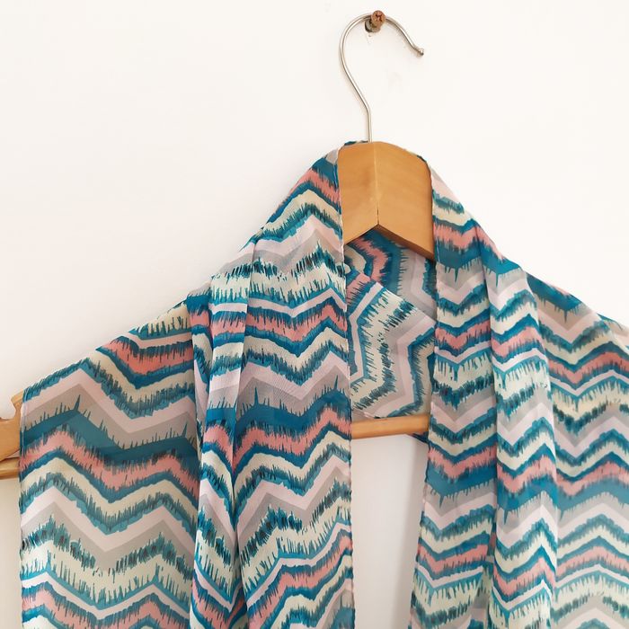 Lenço fino estampado