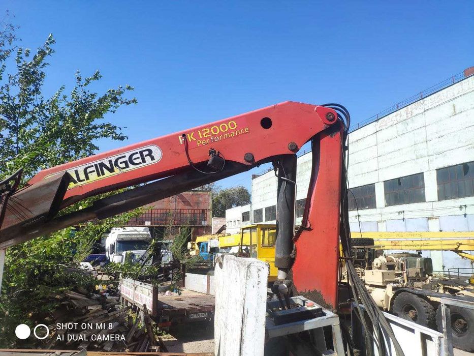 Продам кран-манипулятор Iveco Tector